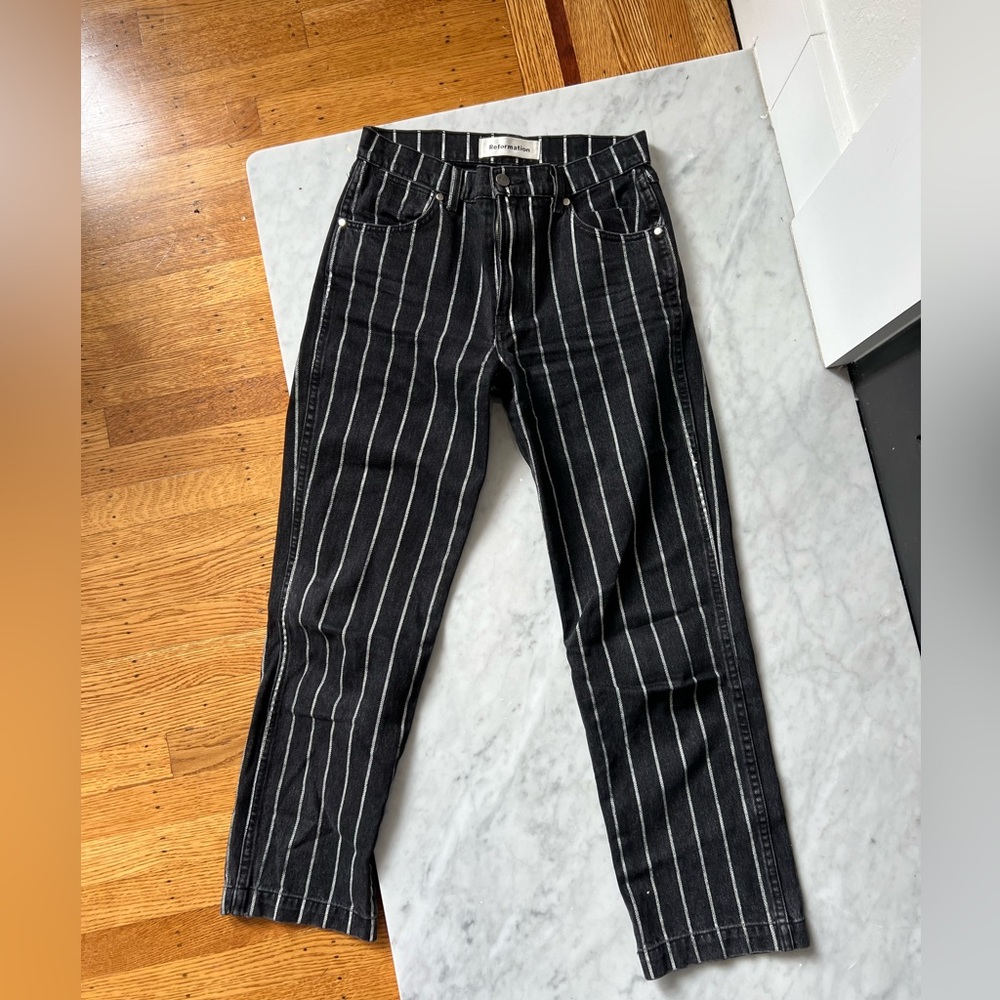 Reformation Jeans • Sz 26 • Black